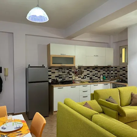 Apartment Beachfront , 1-min Walk To Sea *