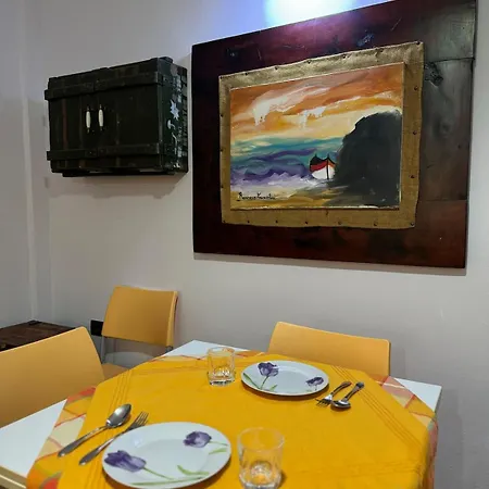 Apartment Beachfront , 1-min Walk To Sea Golem (Tirana)