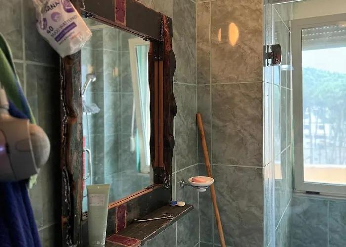 Beachfront , 1-min Walk To Sea